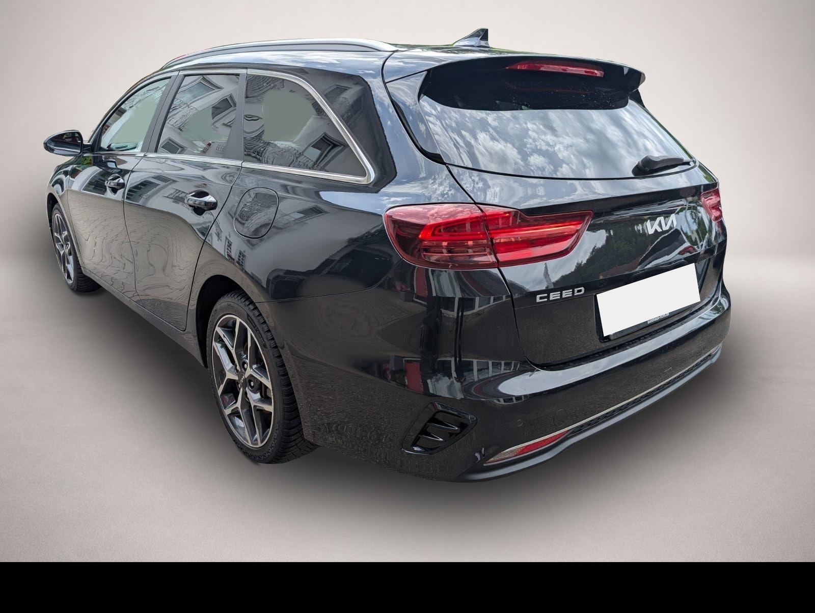 KIA cee'd / Ceed (10/2023, Benzin)