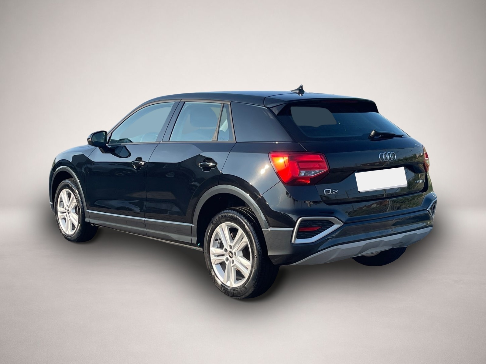 Audi Q2 (03/2023, Benzin)