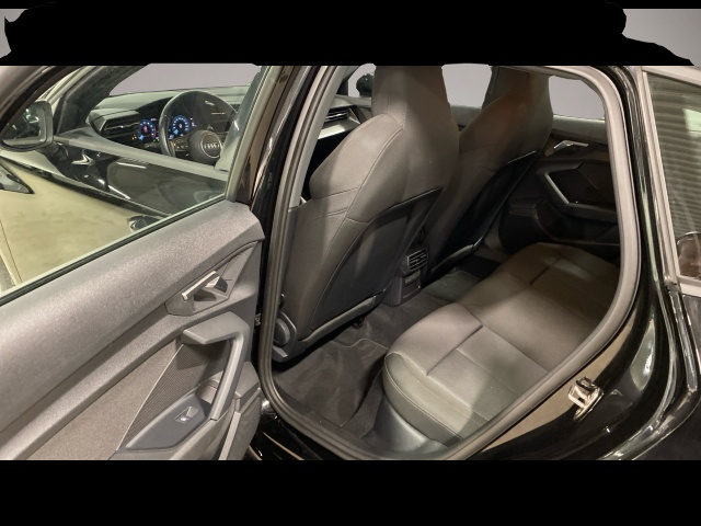 Audi A3 (11/2022, Benzin)