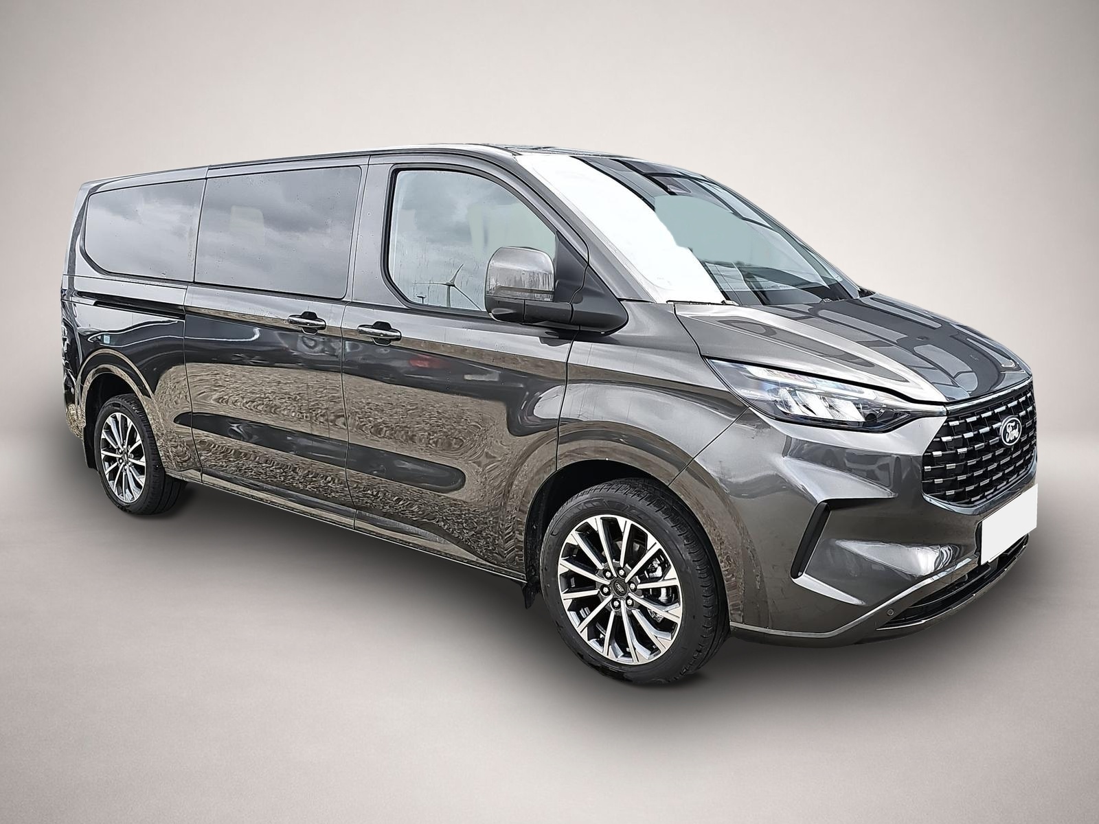 Ford Tourneo Custom (02/2026, Diesel)