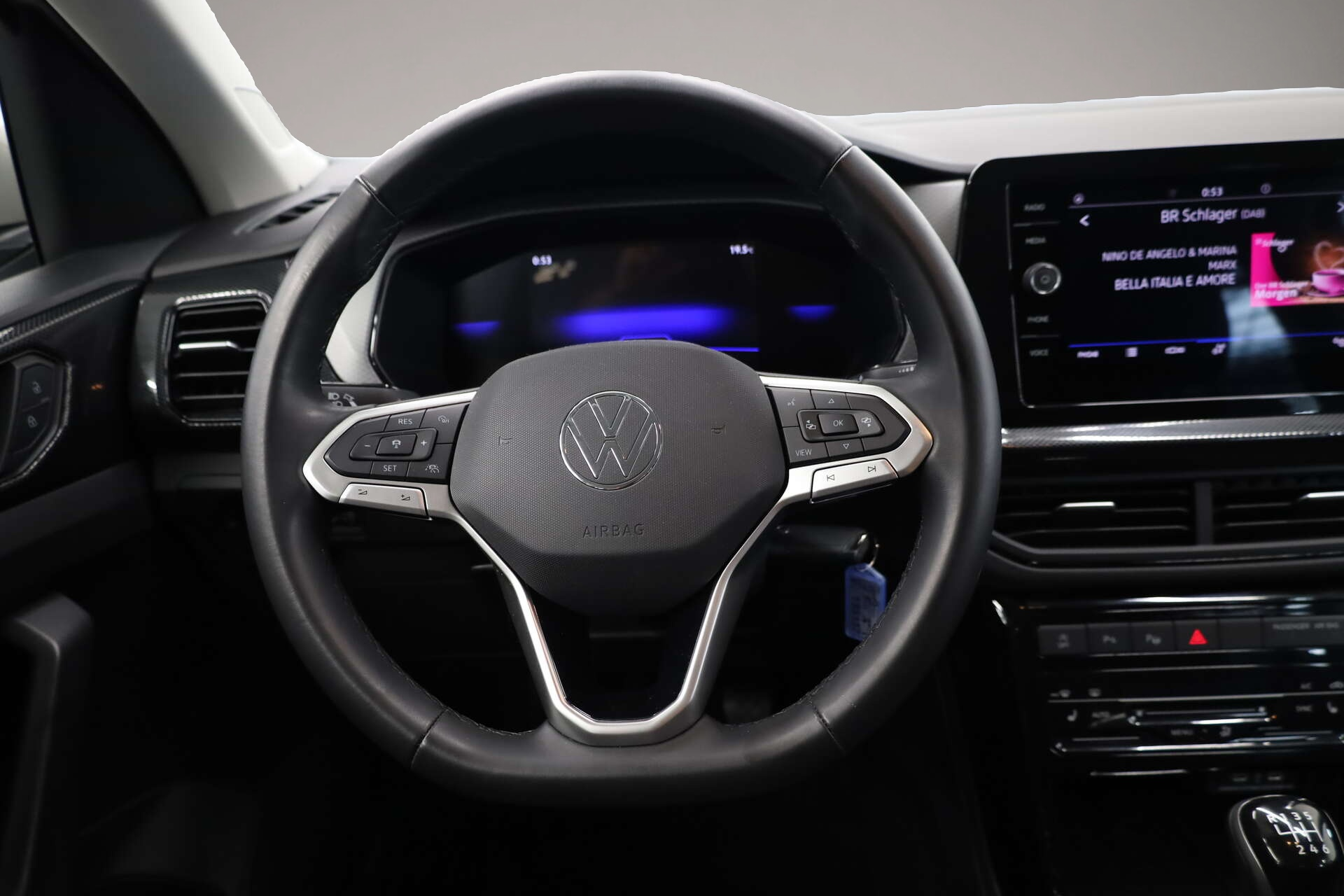 Volkswagen T-Cross (12/2024, Benzin)