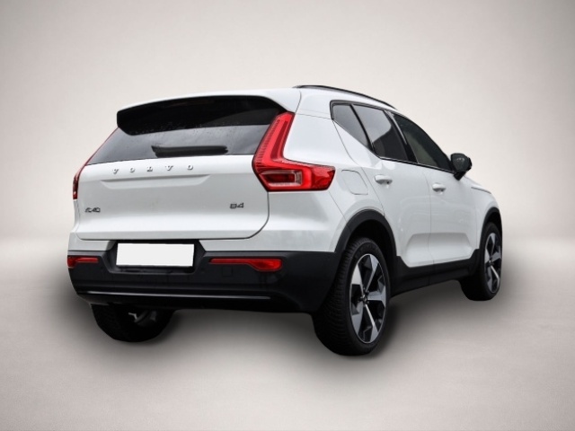 Volvo XC40 (06/2023, Benzin)