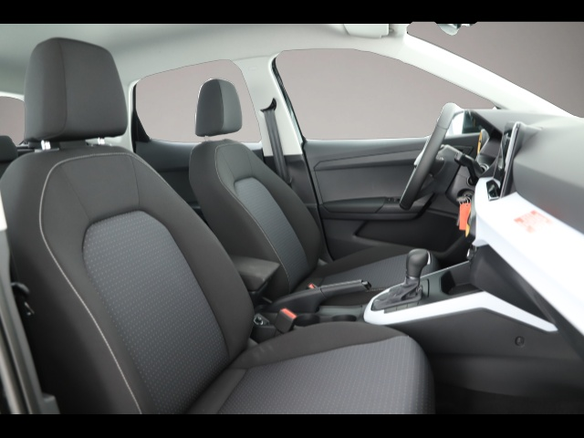 Seat Arona (09/2024, Benzin)