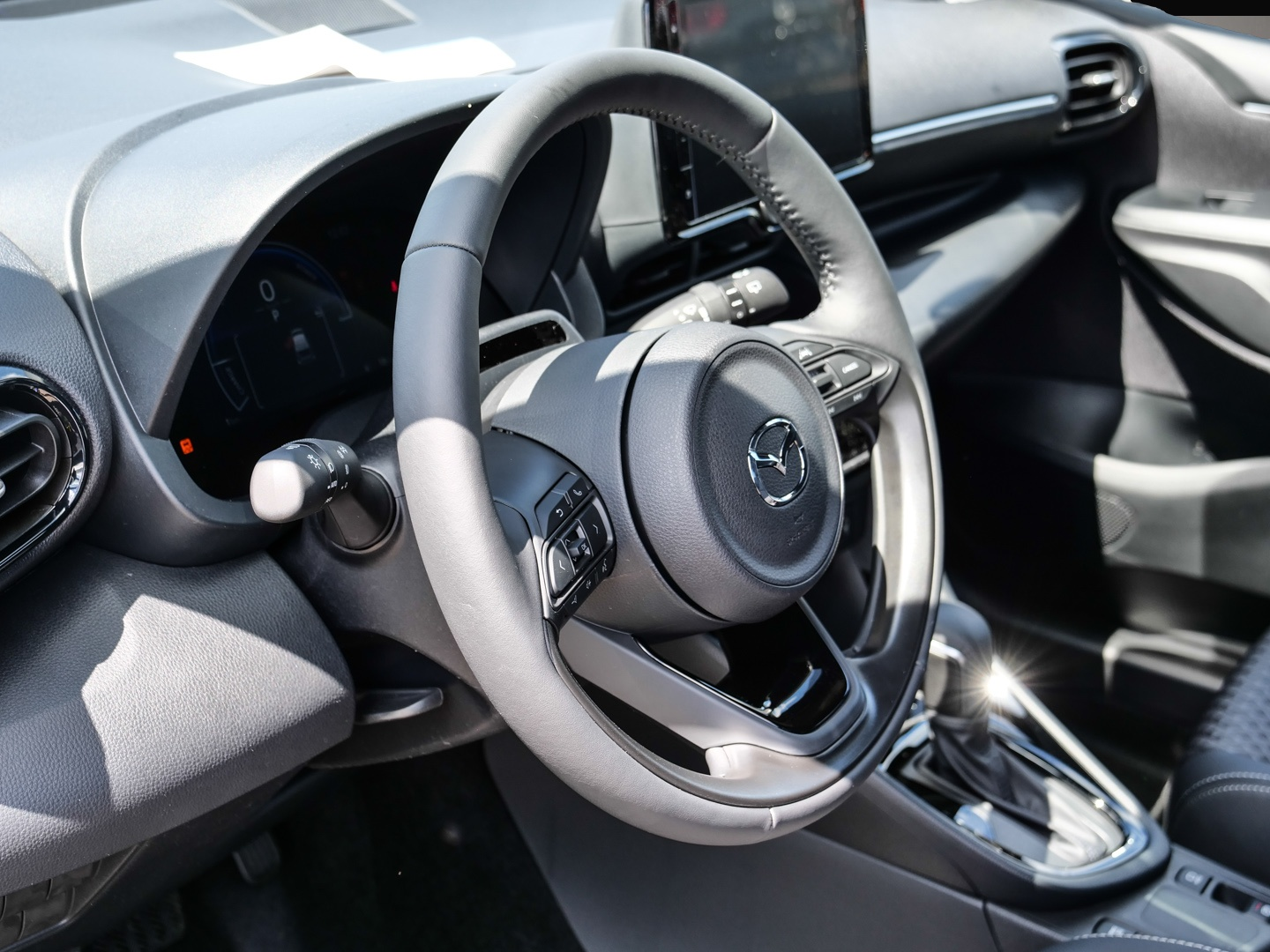 Mazda 2 Hybrid, Bild 3 von 6