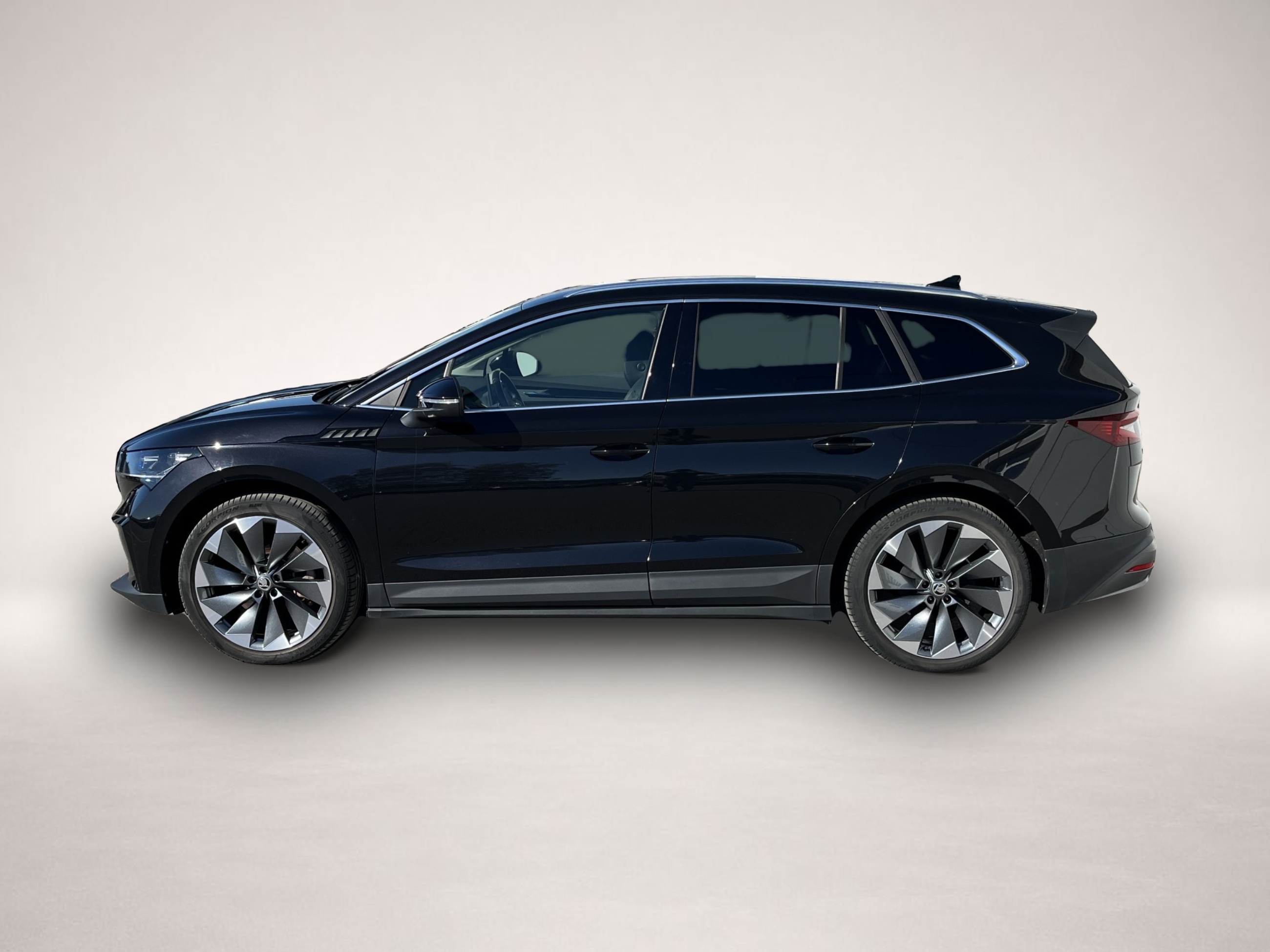 Skoda Enyaq (09/2021, ELECTRIC)