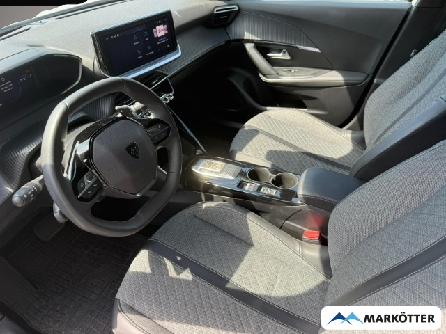 Peugeot 2008 (06/2024, Benzin)