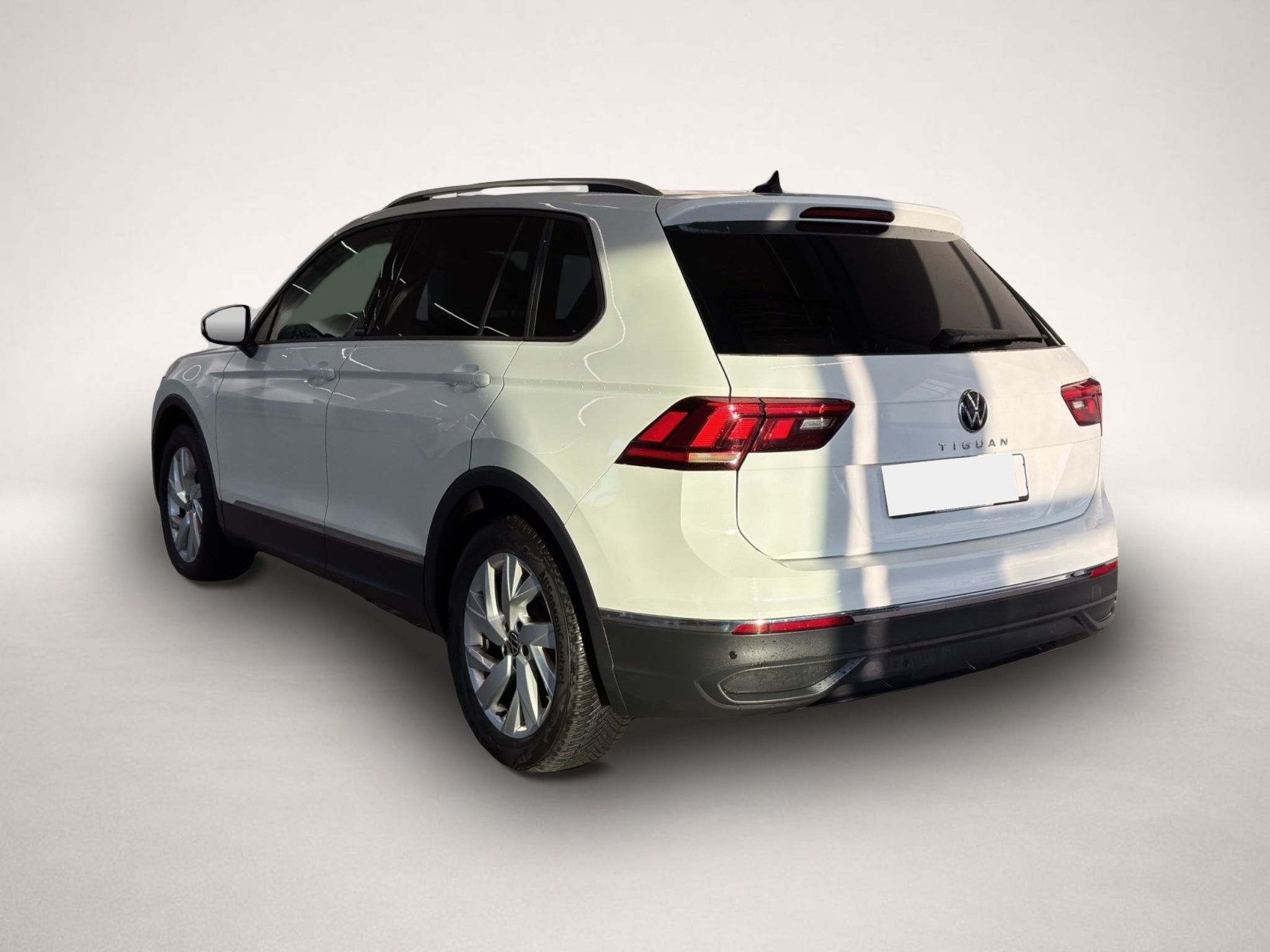 Volkswagen Tiguan (06/2021, Benzin)