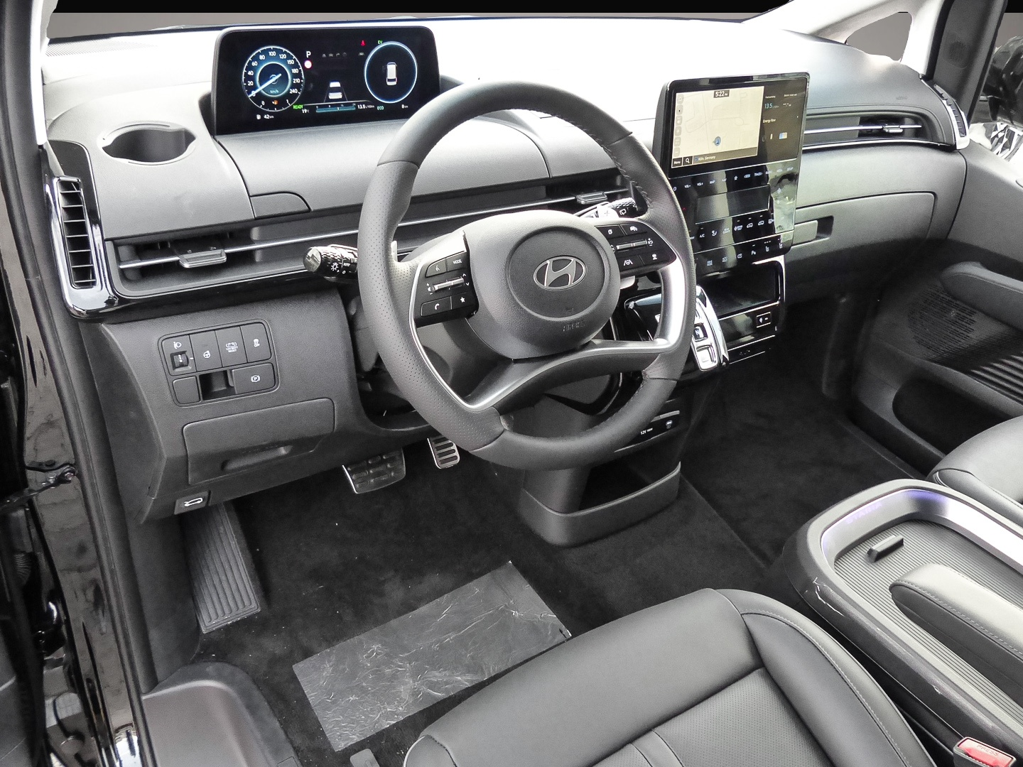 Hyundai STARIA (02/2026, Hybrid (Benzin/Elektro))