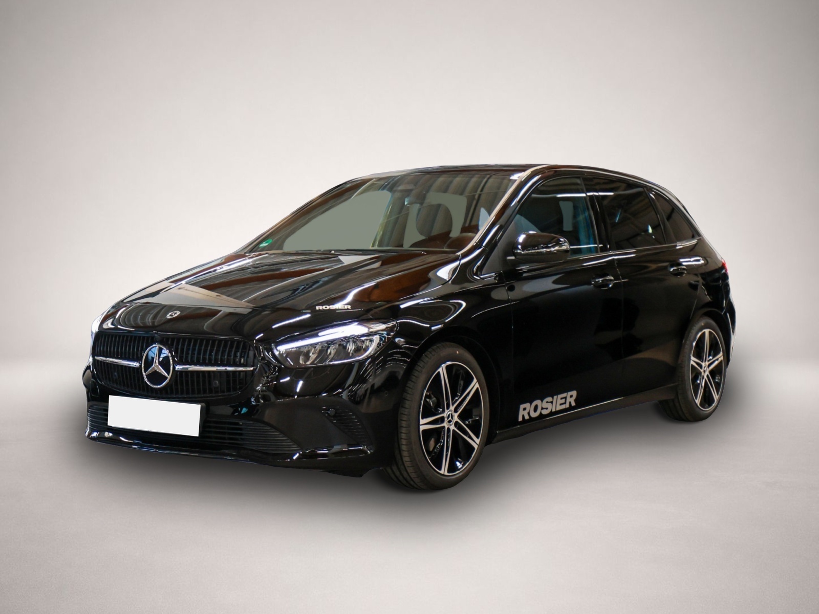 Mercedes-Benz B 180 (10/2025, Benzin)