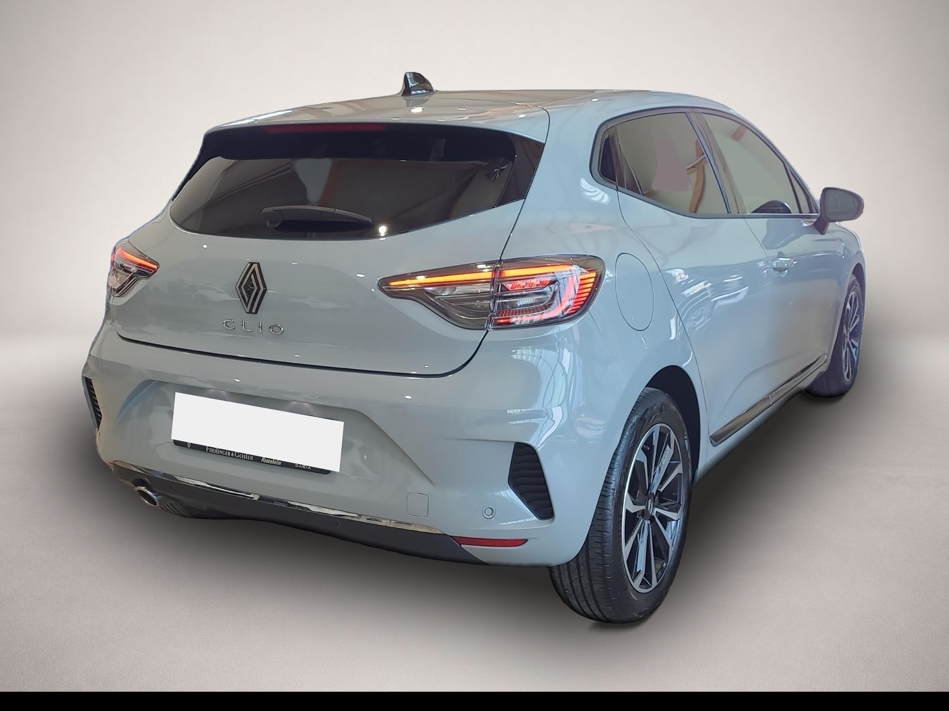 Renault Clio (02/2024, Benzin)