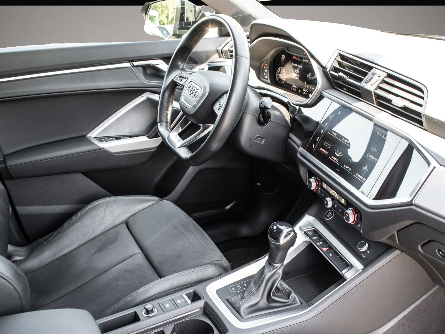 Audi Q3 (06/2023, )