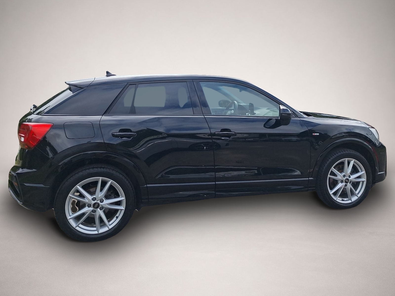 Audi Q2 (08/2025, Benzin)