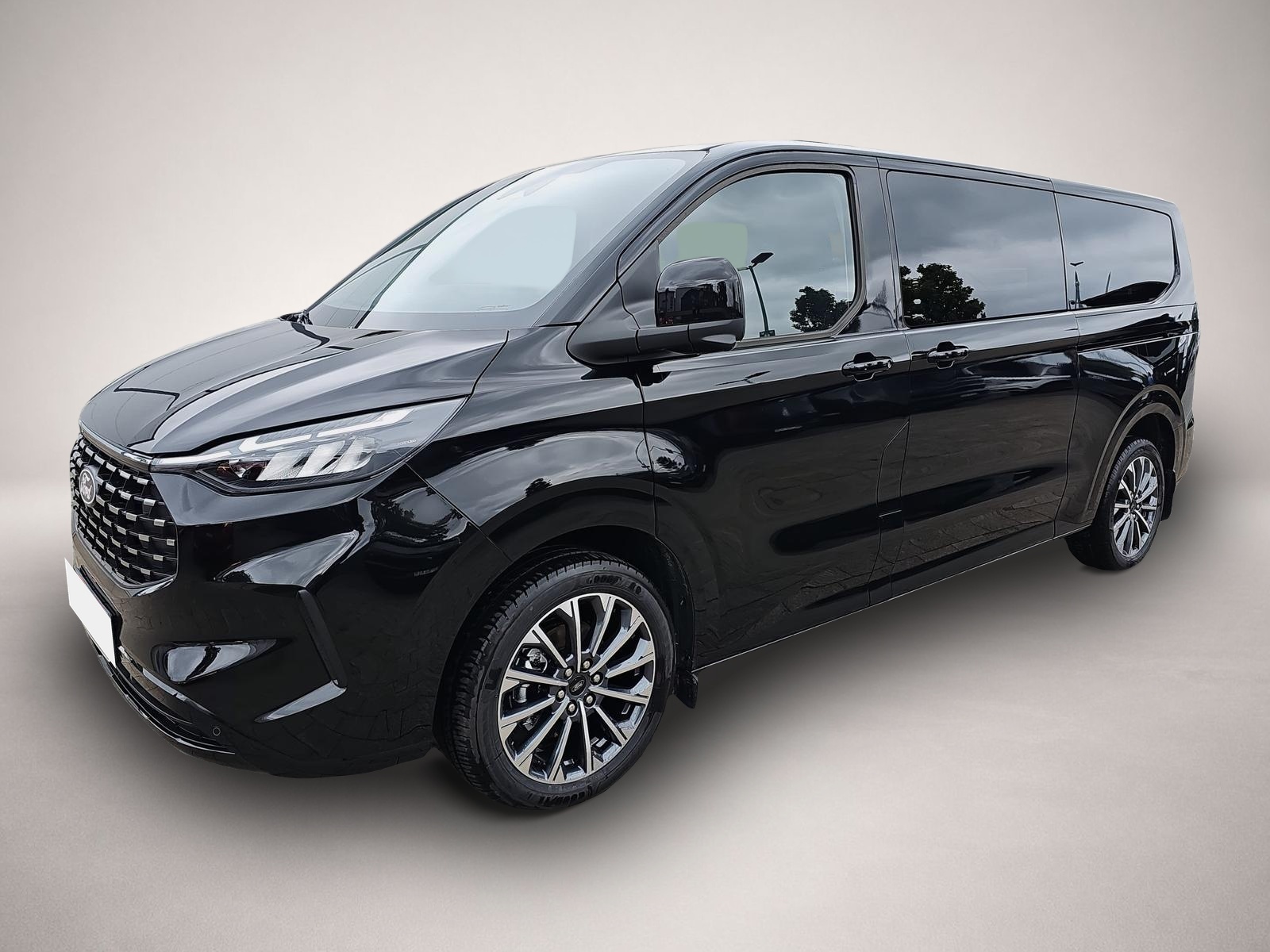 Ford Tourneo Custom (02/2026, Diesel)