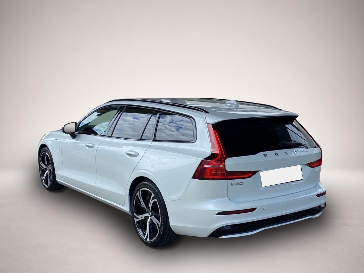 Volvo V60 (05/2023, )