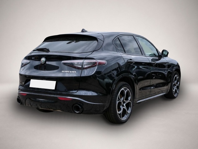 Alfa-Romeo Stelvio (07/2024, Benzin)