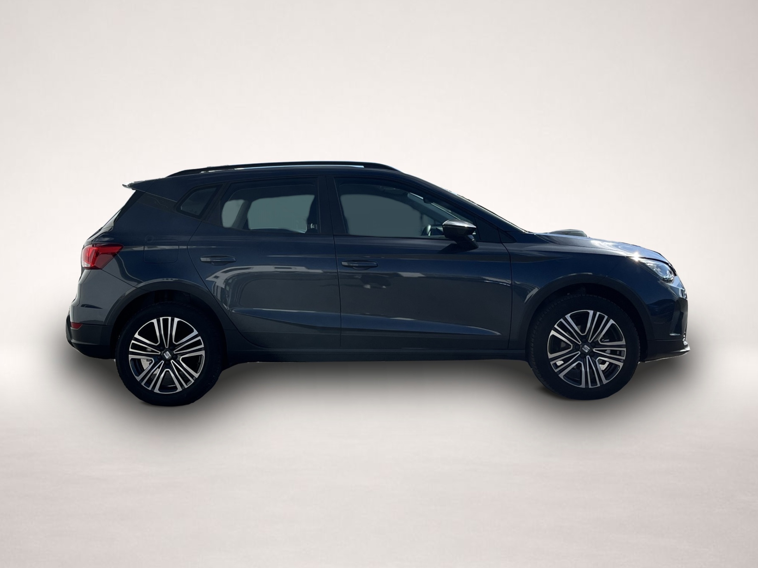 Seat Arona (04/2024, Benzin)