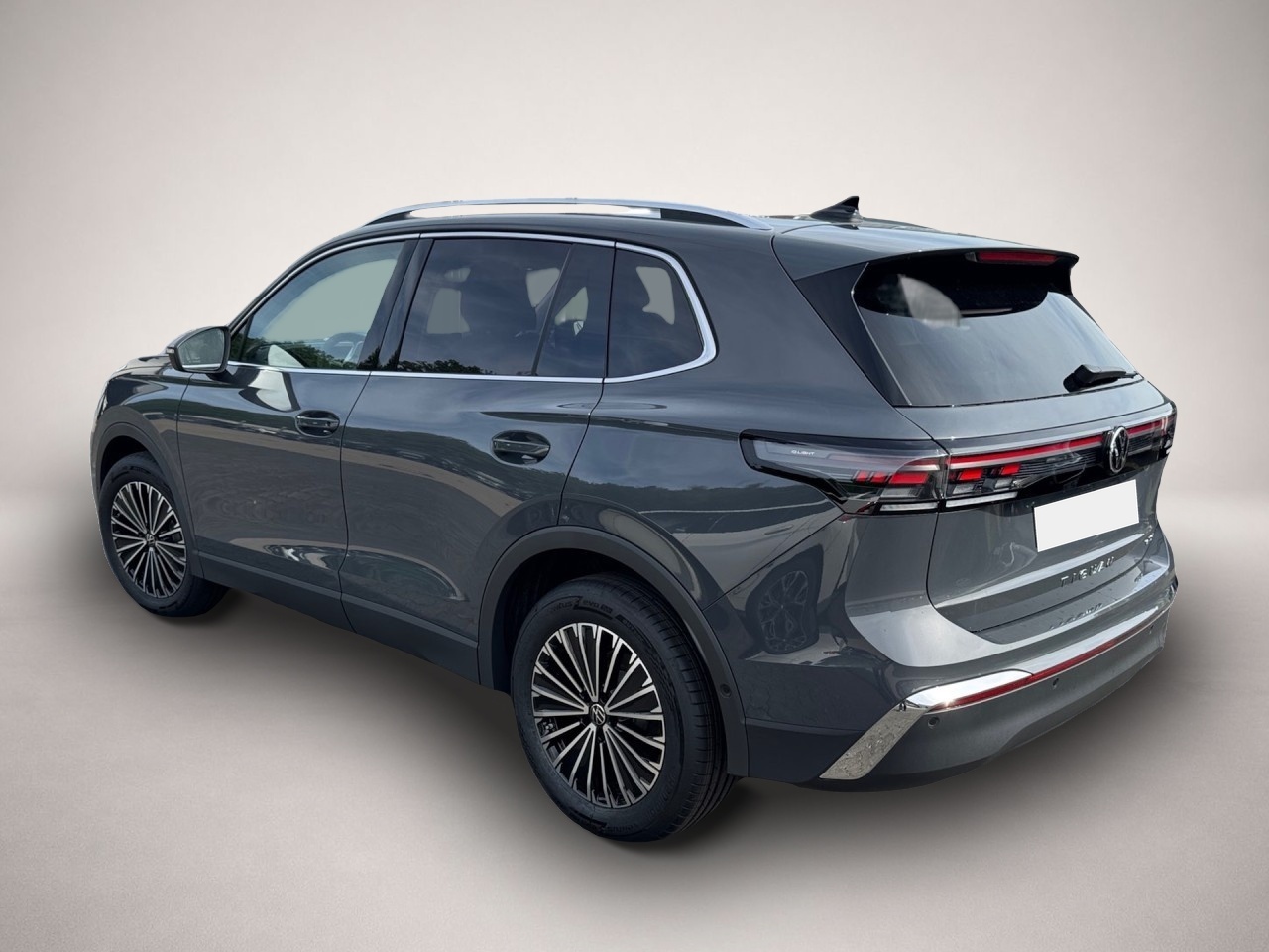 Volkswagen Tiguan, image 4 of 6