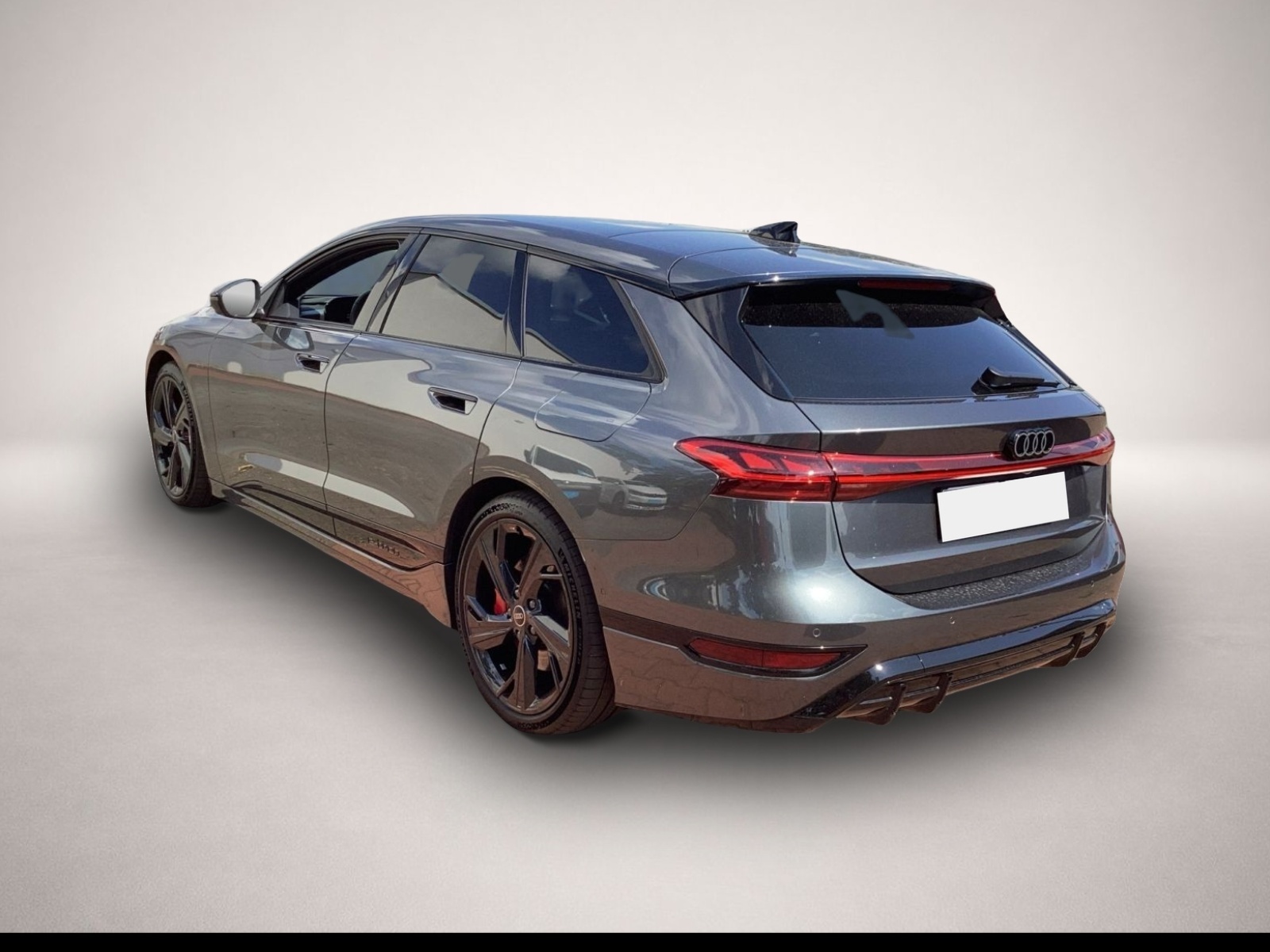 Audi e-tron (12/2025, ELECTRIC)