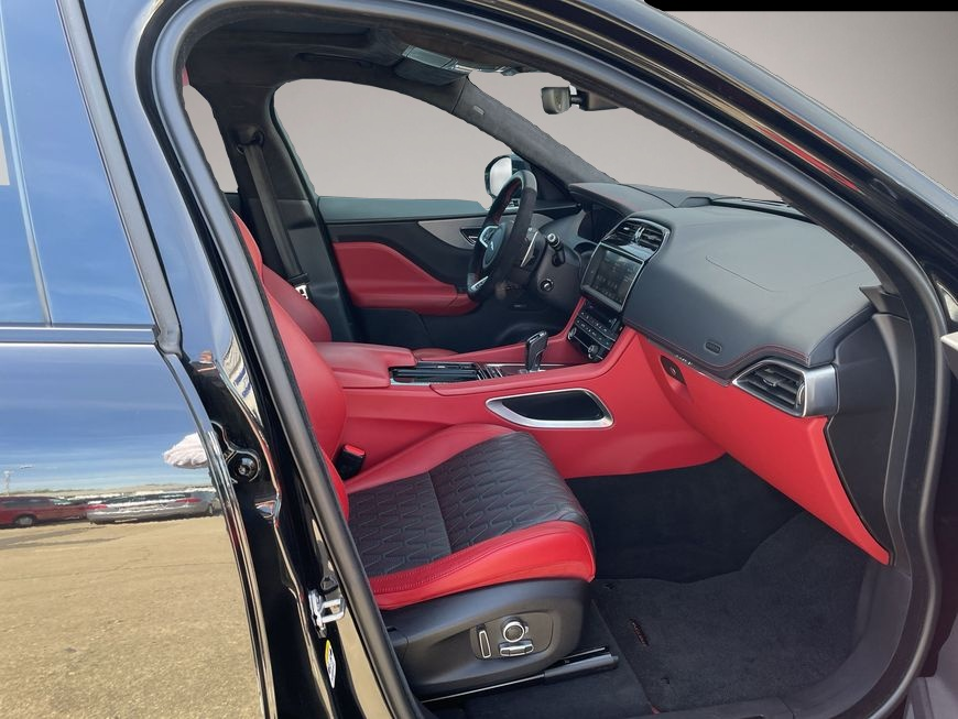 Jaguar F-Pace (11/2019, Benzin)