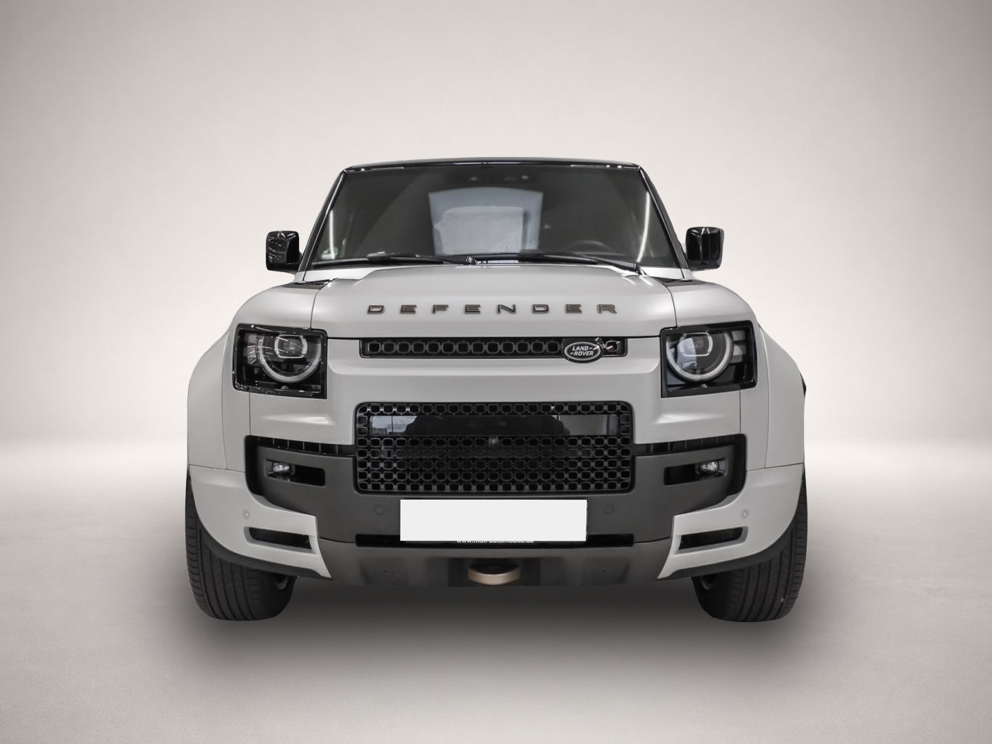 Land-Rover Defender (02/2026, Benzin)