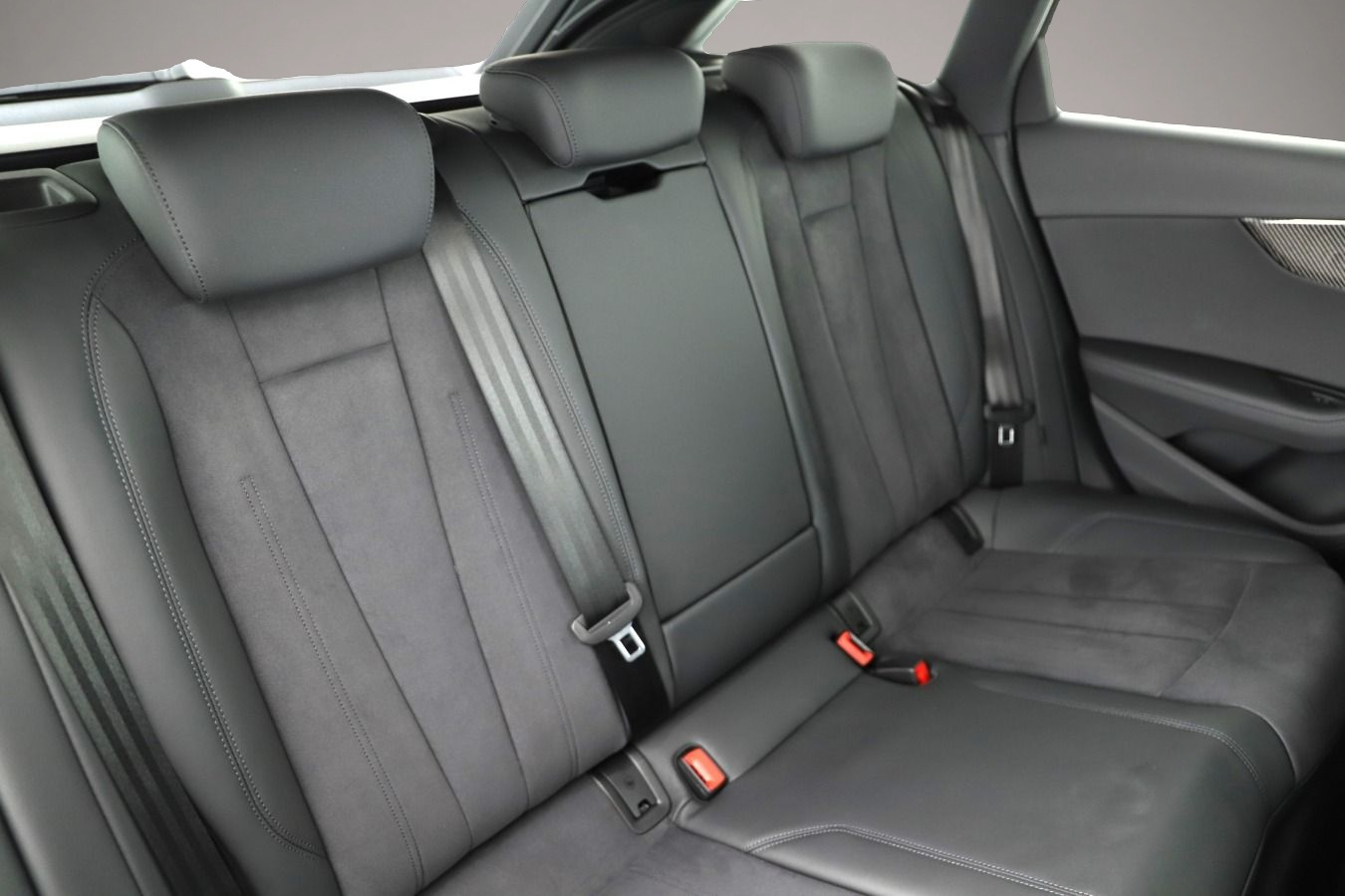 Audi A4 Allroad (05/2023, Benzin)