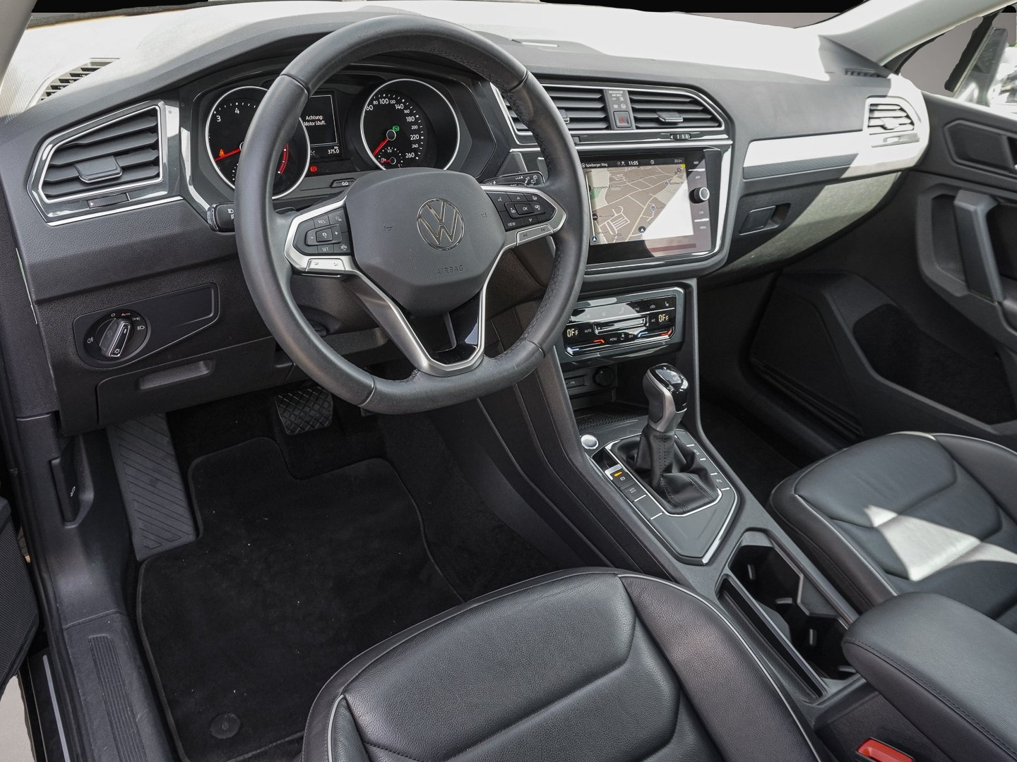 Volkswagen Tiguan (04/2023, Benzin)