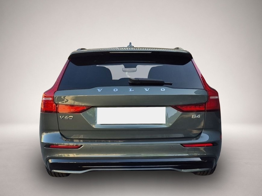 Volvo V60 (08/2025, Benzin)