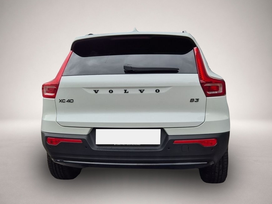 Volvo XC40 (05/2025, Benzin)