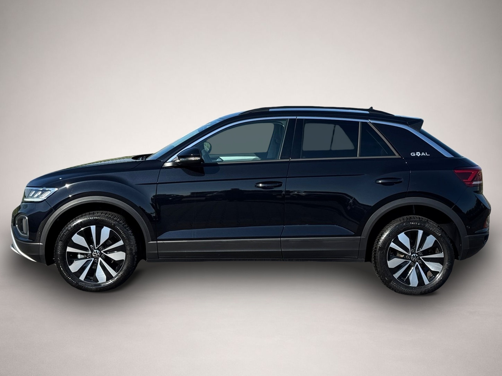 Volkswagen T-Roc (10/2025, Benzin)