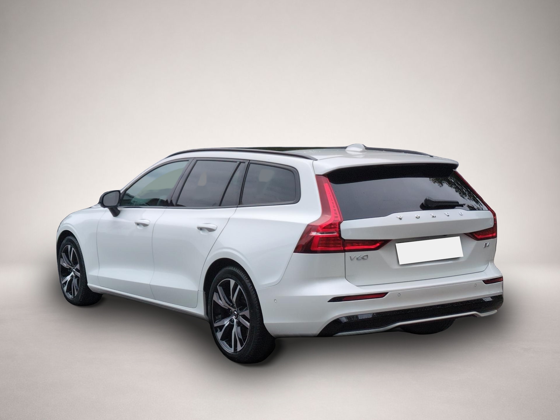 Volvo V60 (11/2025, Benzin)