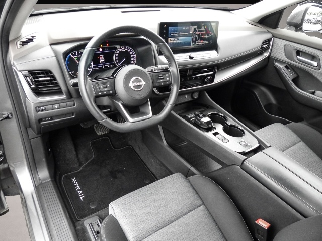 Nissan X-Trail (08/2023, Benzin)