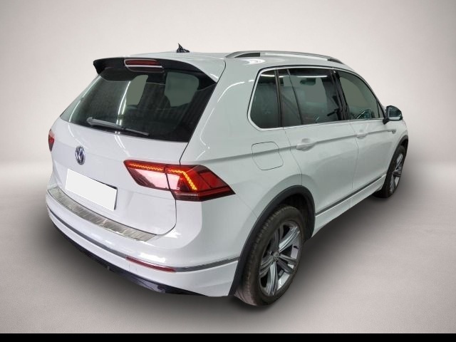 Volkswagen Tiguan (09/2020, Benzin)