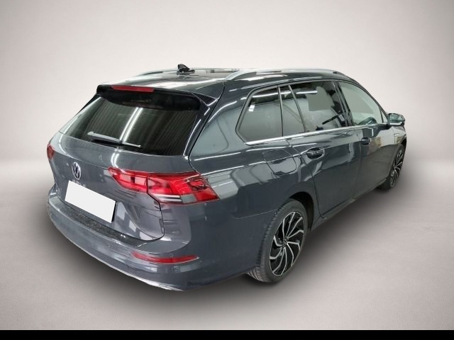Volkswagen Golf (06/2022, Benzin)