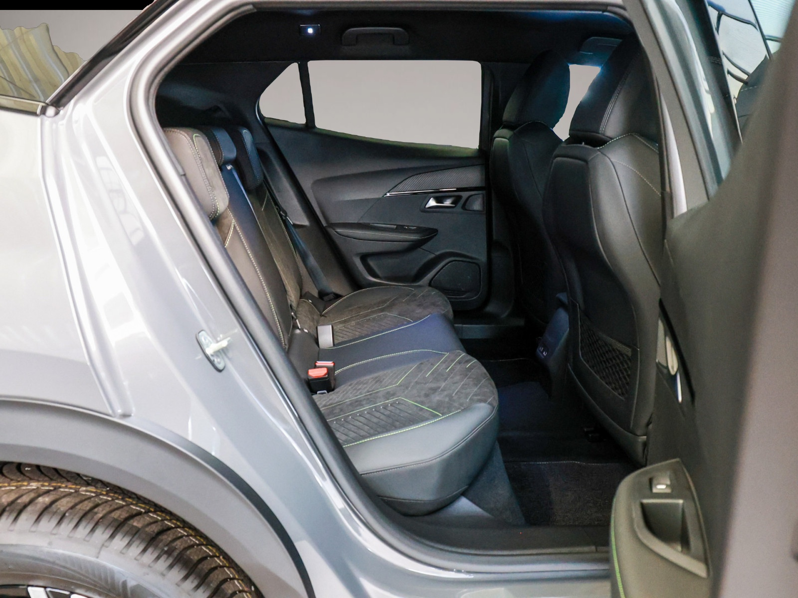 Peugeot 2008 (01/2026, Benzin)
