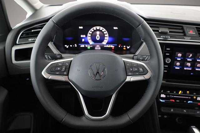 Volkswagen Touran (06/2026, Benzin)