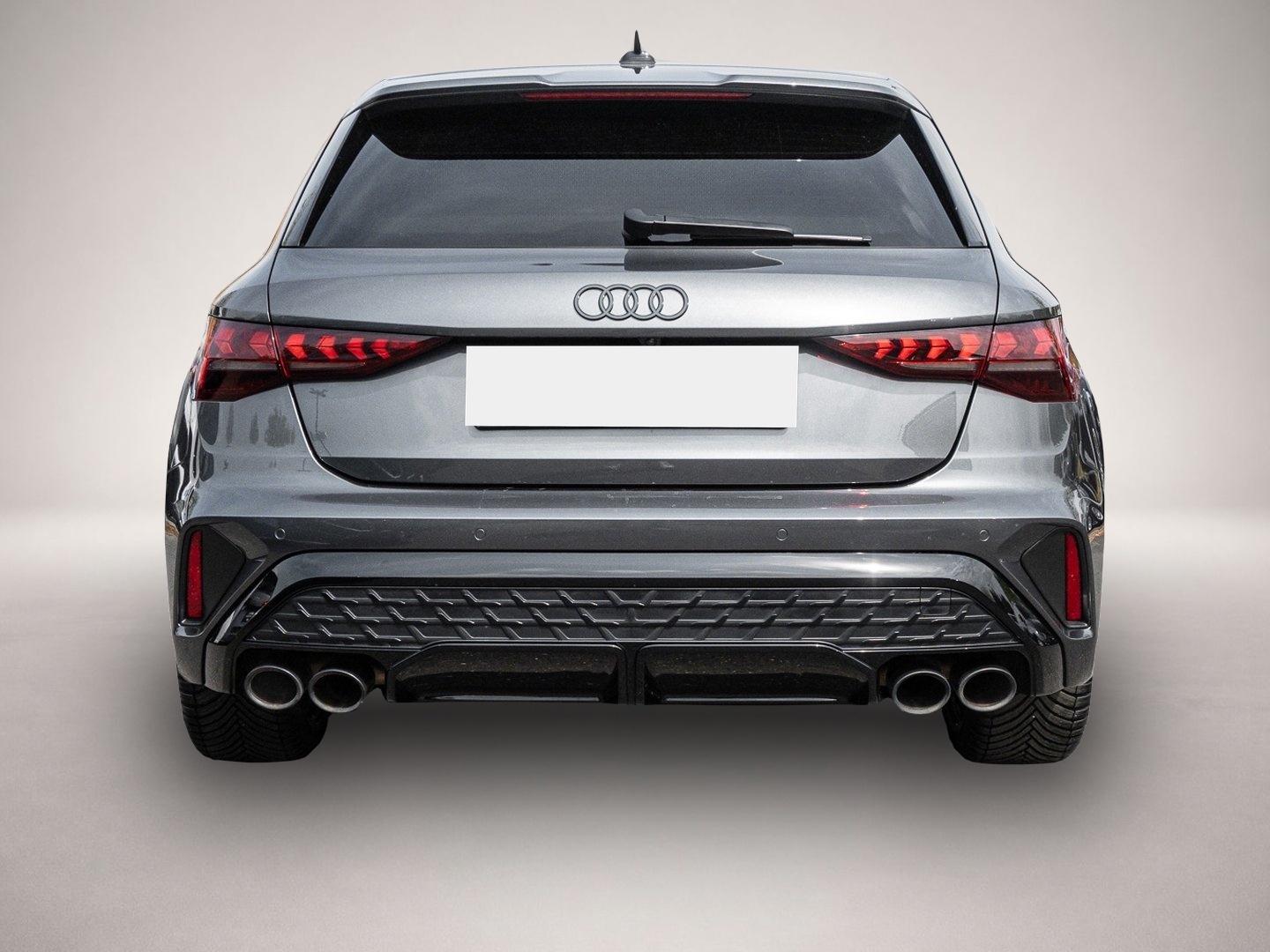 Audi quattro (02/2025, Benzin)