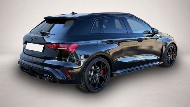 Audi RS3 (08/2026, Benzin)