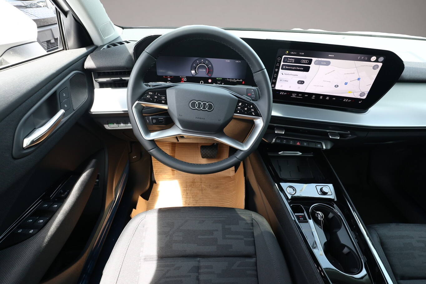 Audi Q3 (05/2026, Benzin)