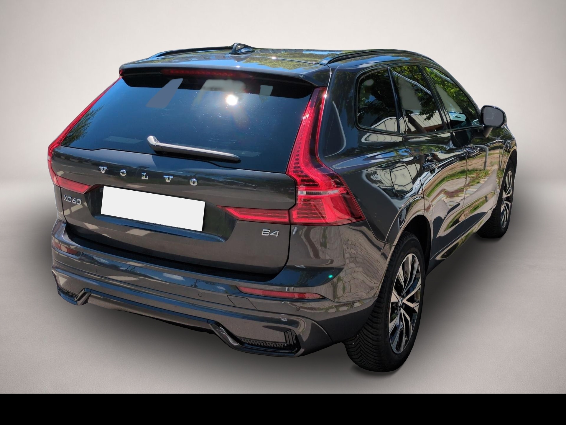 Volvo XC60 (02/2024, Benzin)