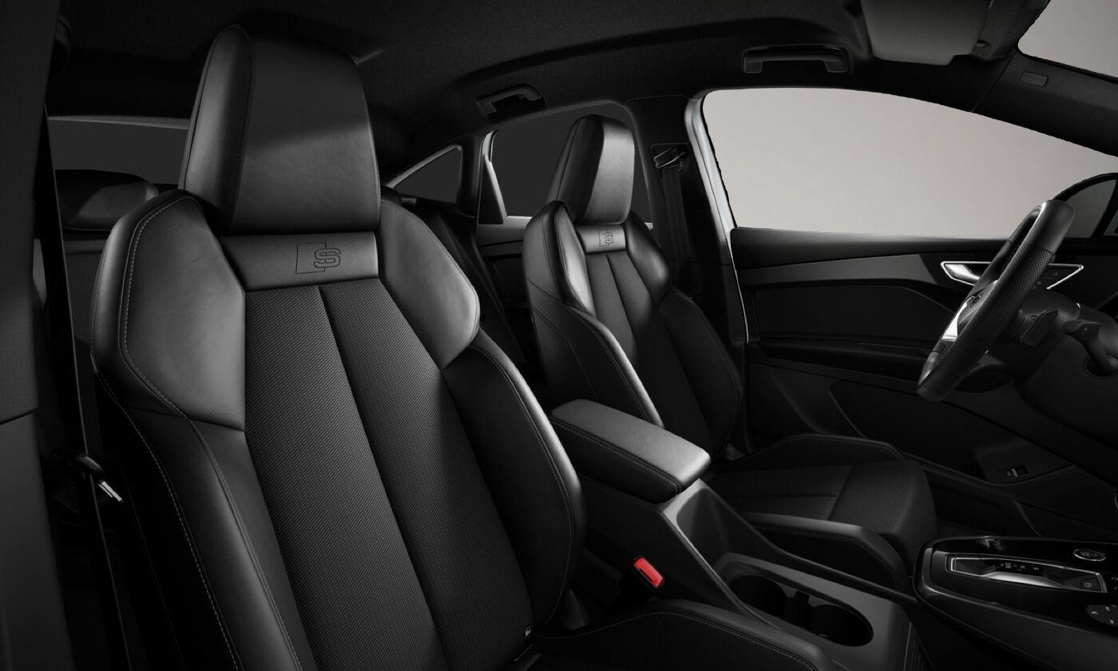 Audi e-tron (12/2025, ELECTRIC)