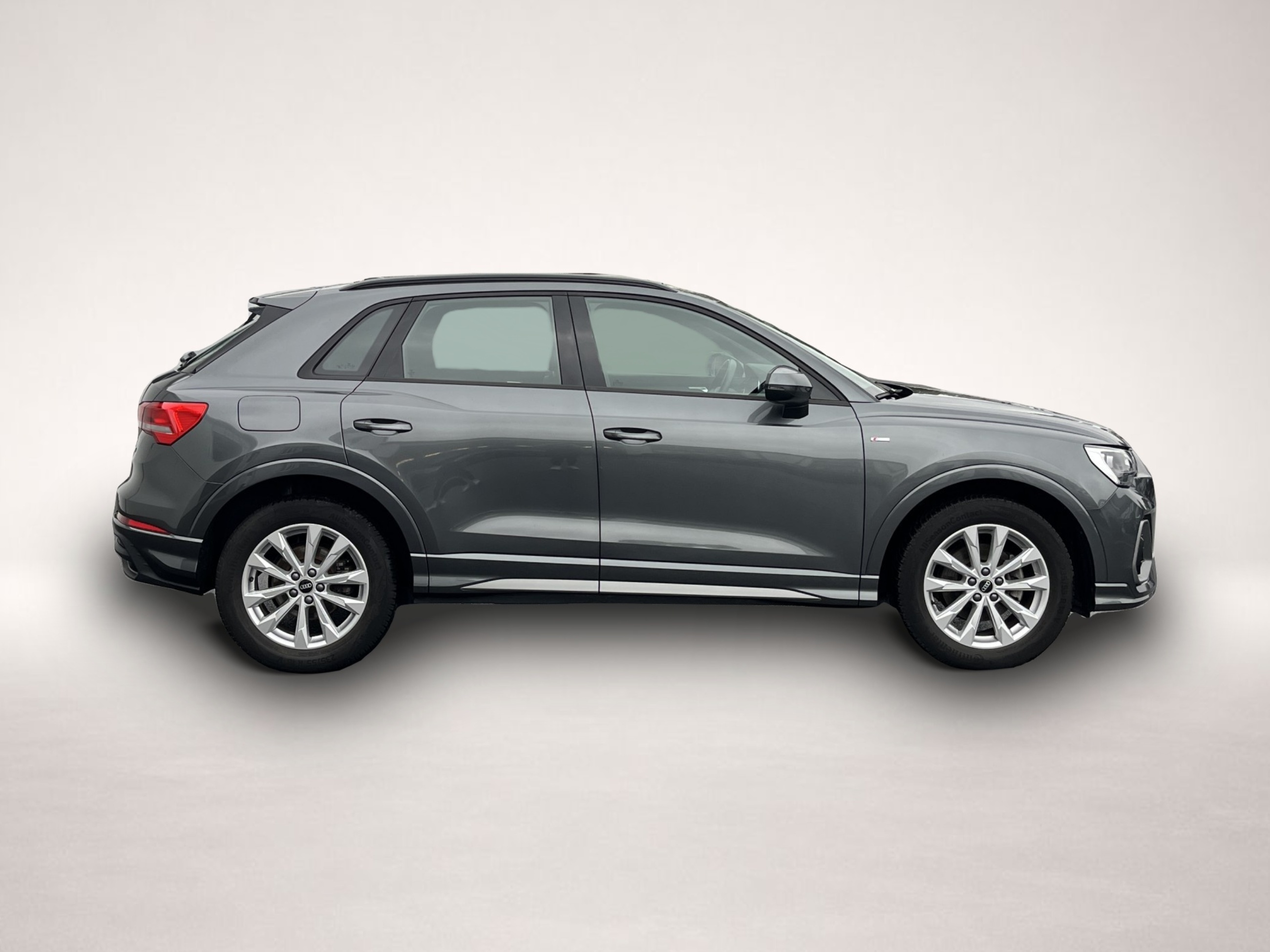 Audi Q3 (03/2023, Benzin)