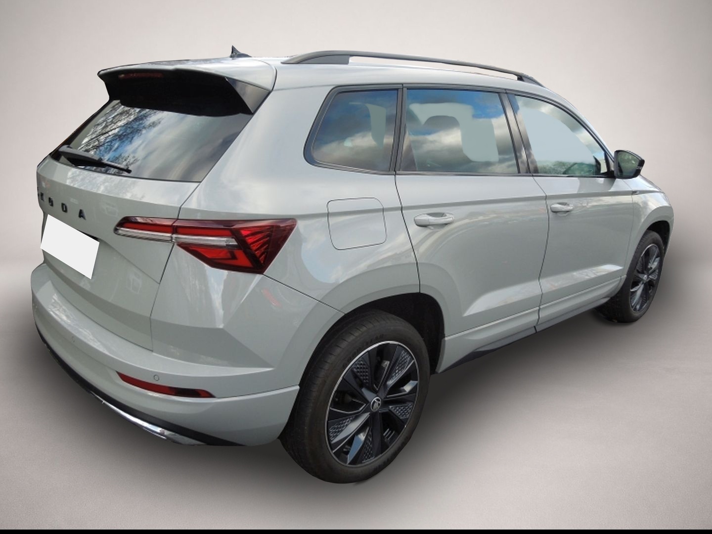 Skoda Karoq (02/2025, Benzin)