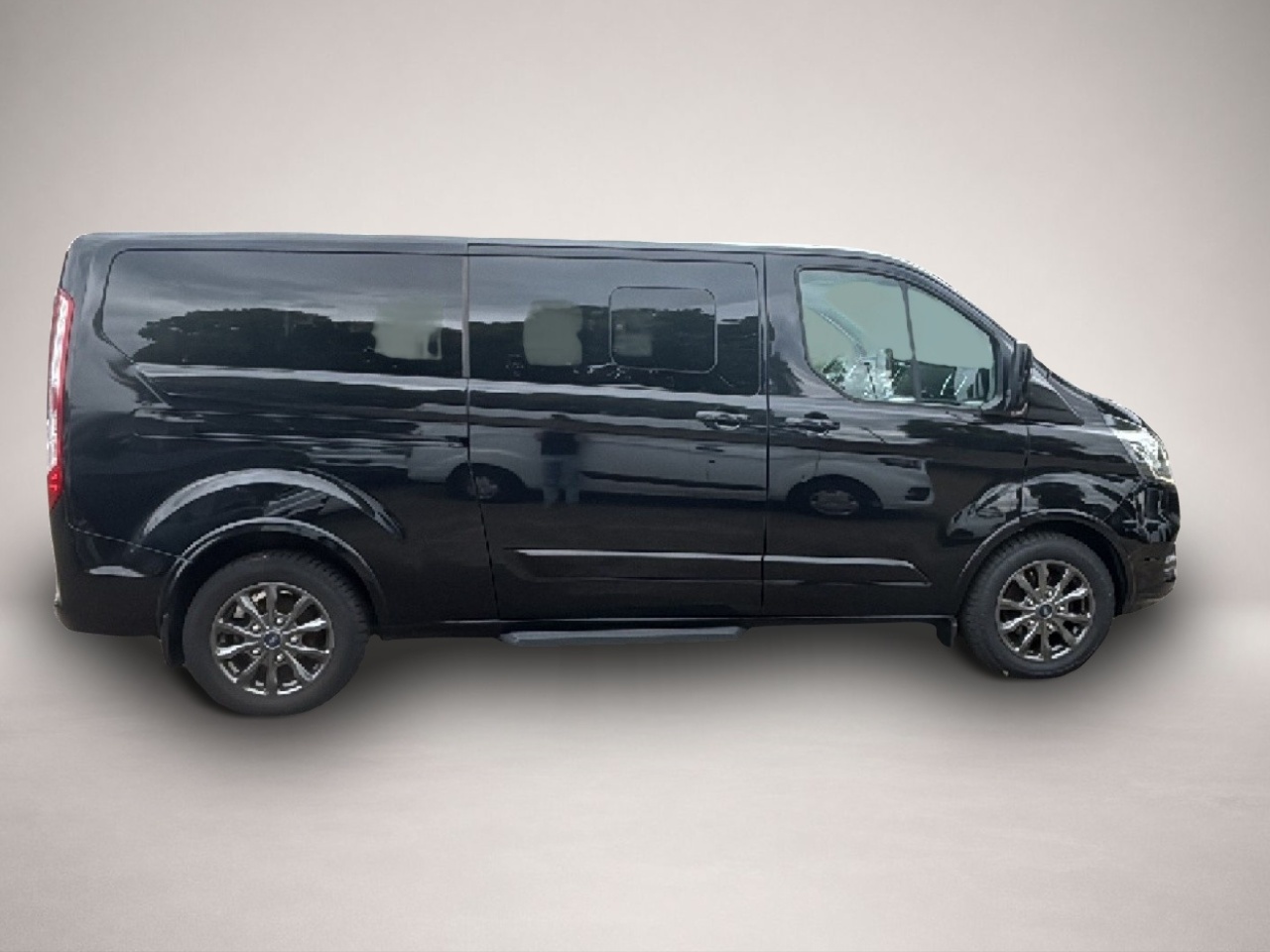 Ford Tourneo Custom (11/2021, Diesel)