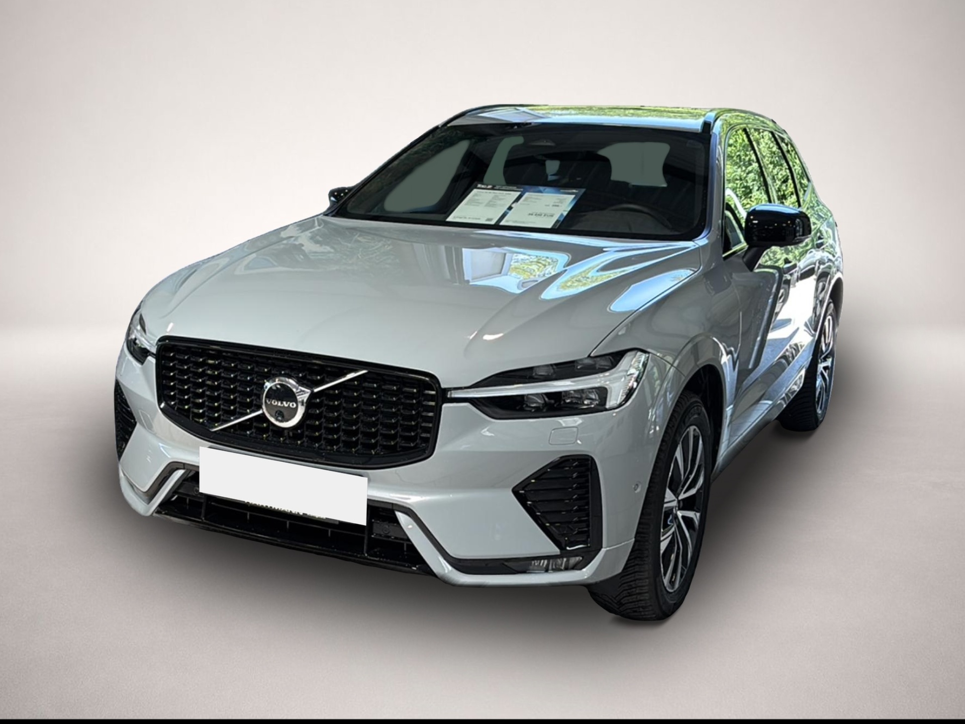 Volvo XC60 (02/2025, Benzin)