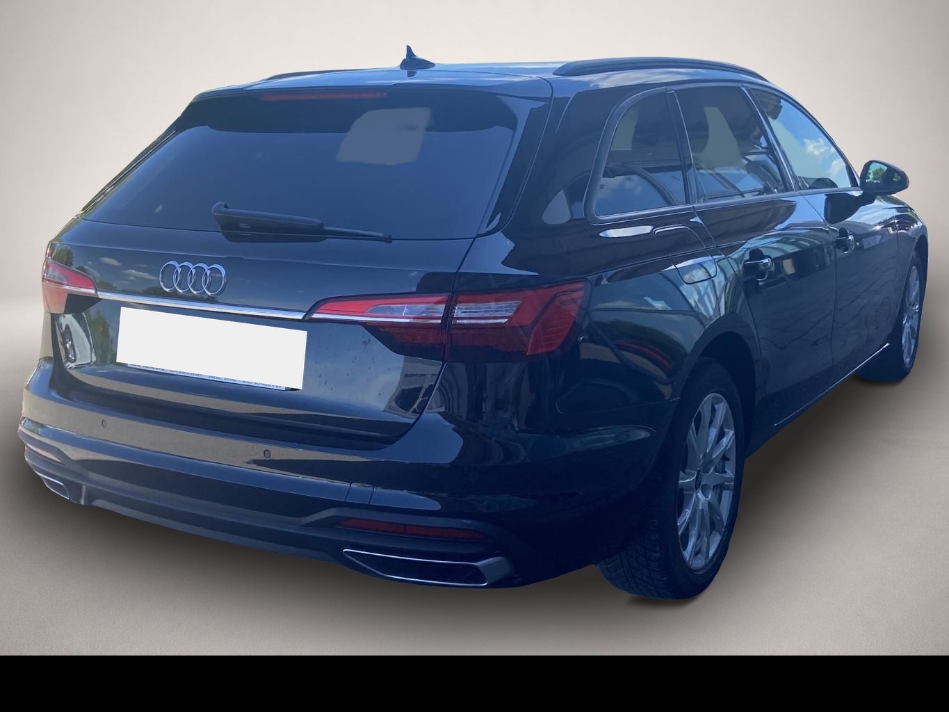 Audi A4 (08/2022, )