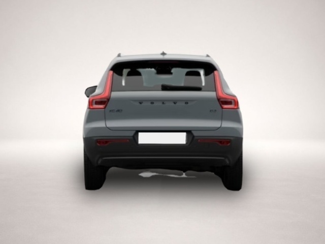 Volvo XC40 (01/2026, Benzin)