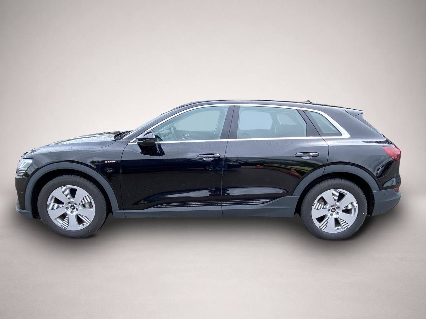 Audi e-tron (03/2023, ELECTRIC)