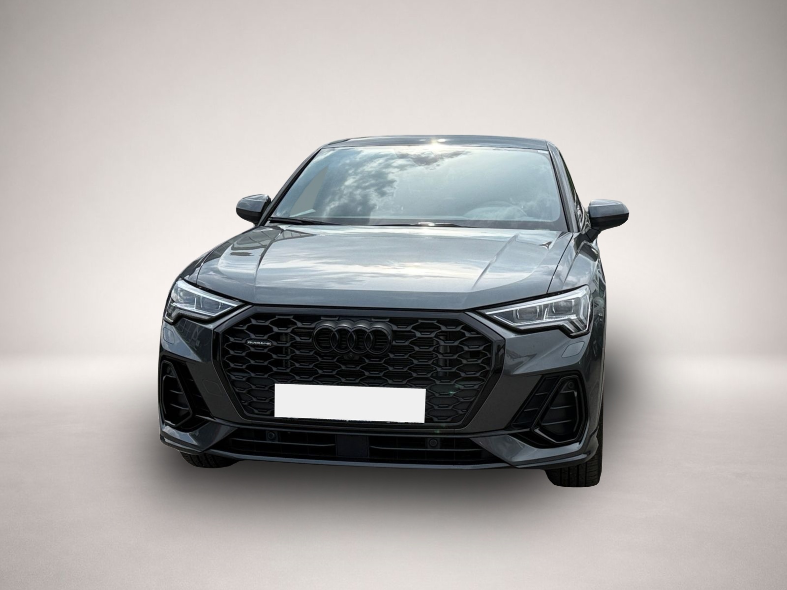 Audi Q3 (04/2024, Benzin)