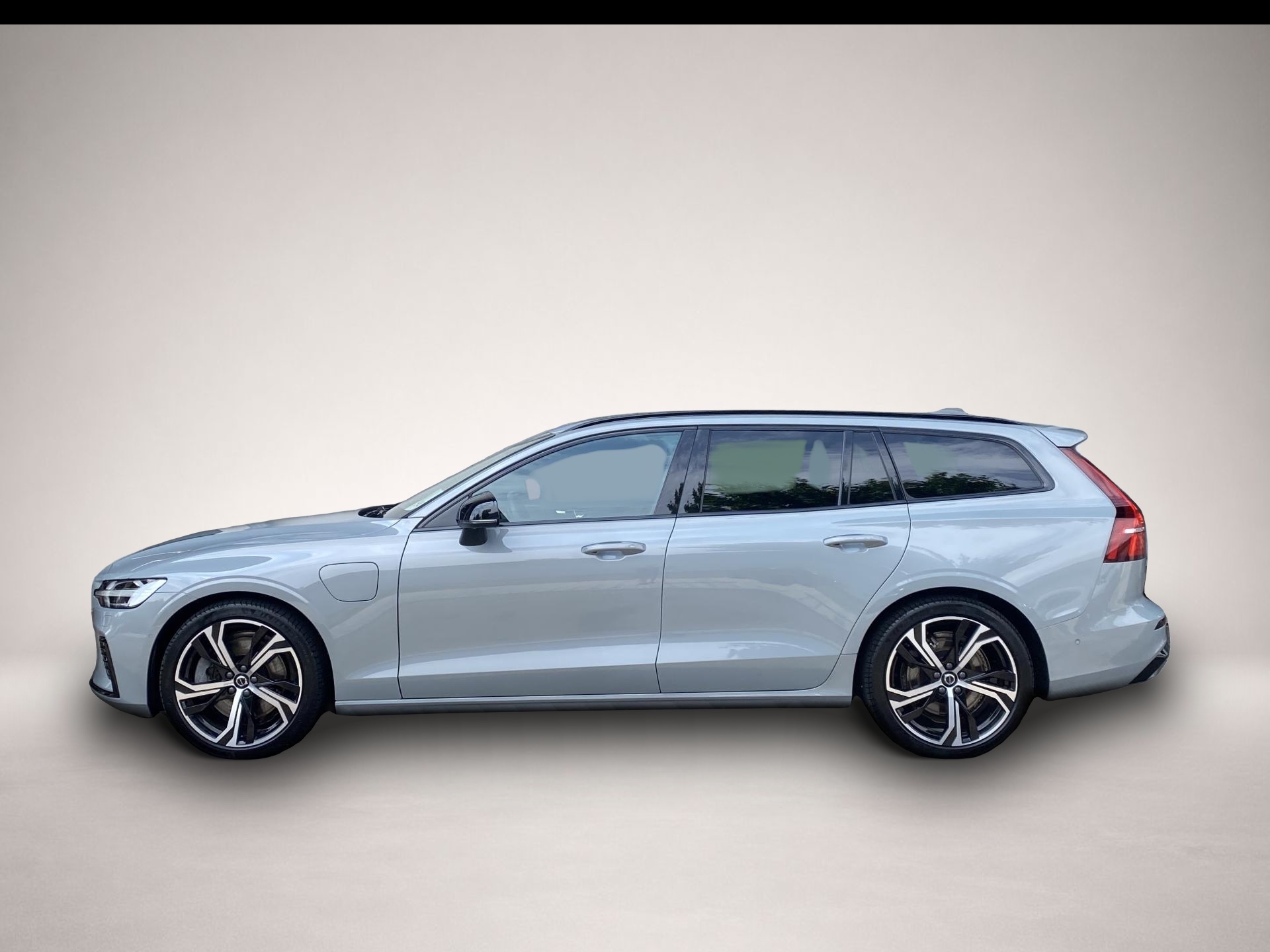 Volvo V60 (07/2024, Hybrid (Benzin/Elektro))