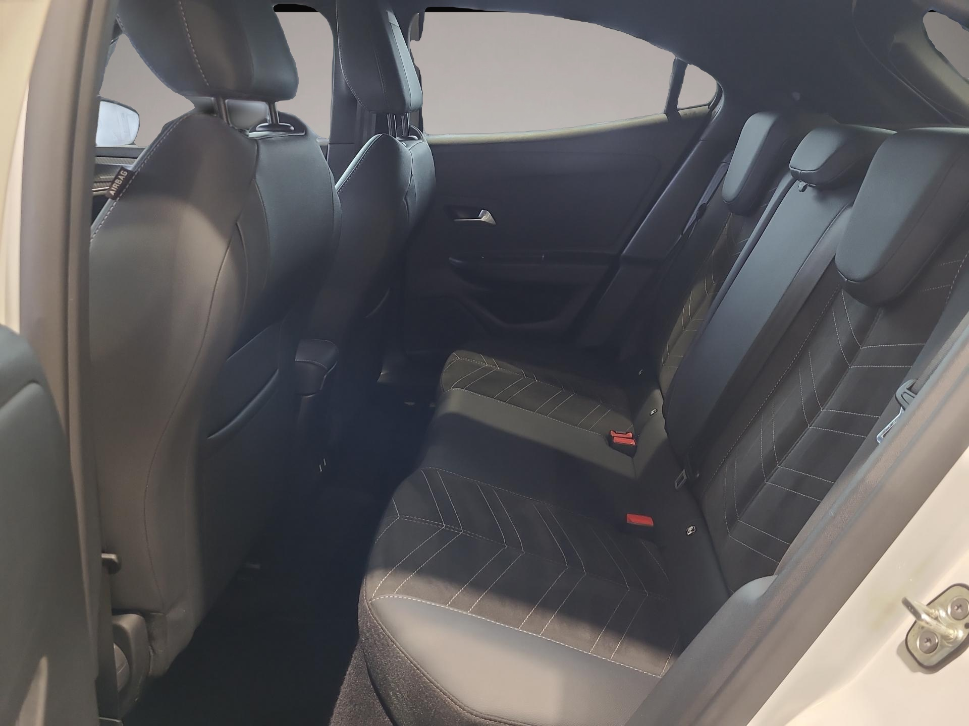 Opel Mokka (10/2022, Benzin)